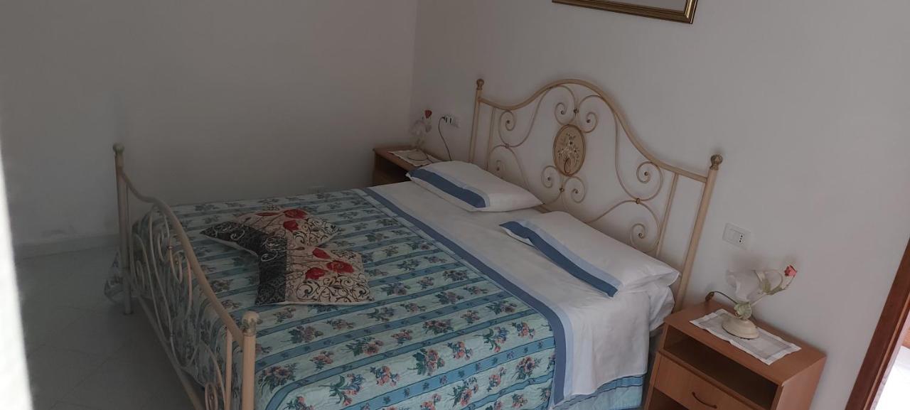 Agriturismo Millefiori 莱万托 外观 照片